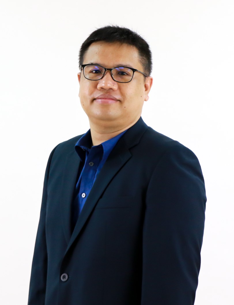 ผศ.ดร. วรเชษฐ์  อุทธา