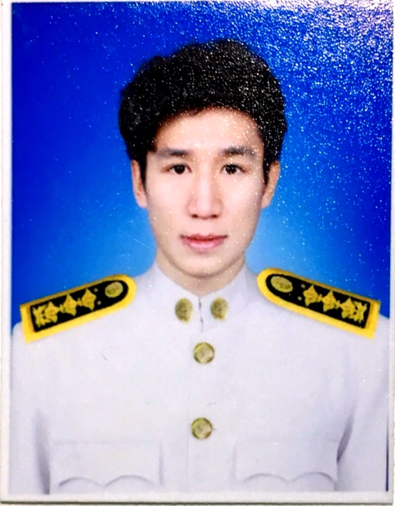 อาจารย์ ฐาฤทธิ์  ส่งแสง