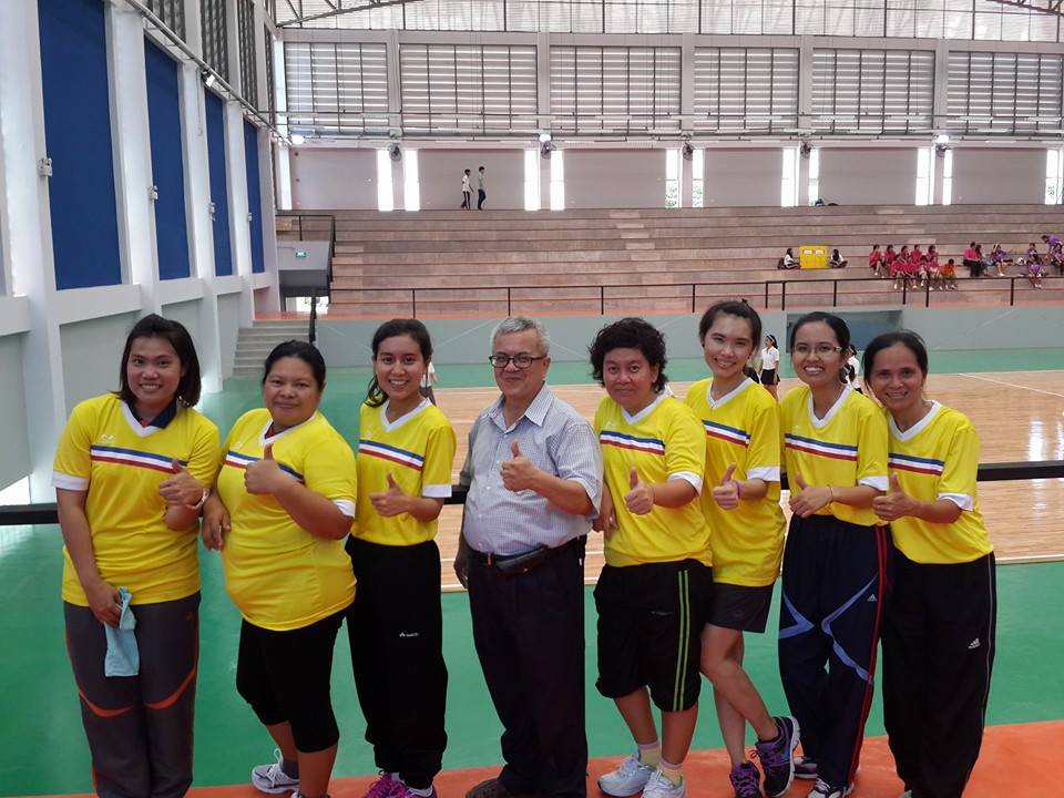 การแข่งขันกีฬาของคณาจารย์ เฟื่องฟ้าเกมส์ ปี 57