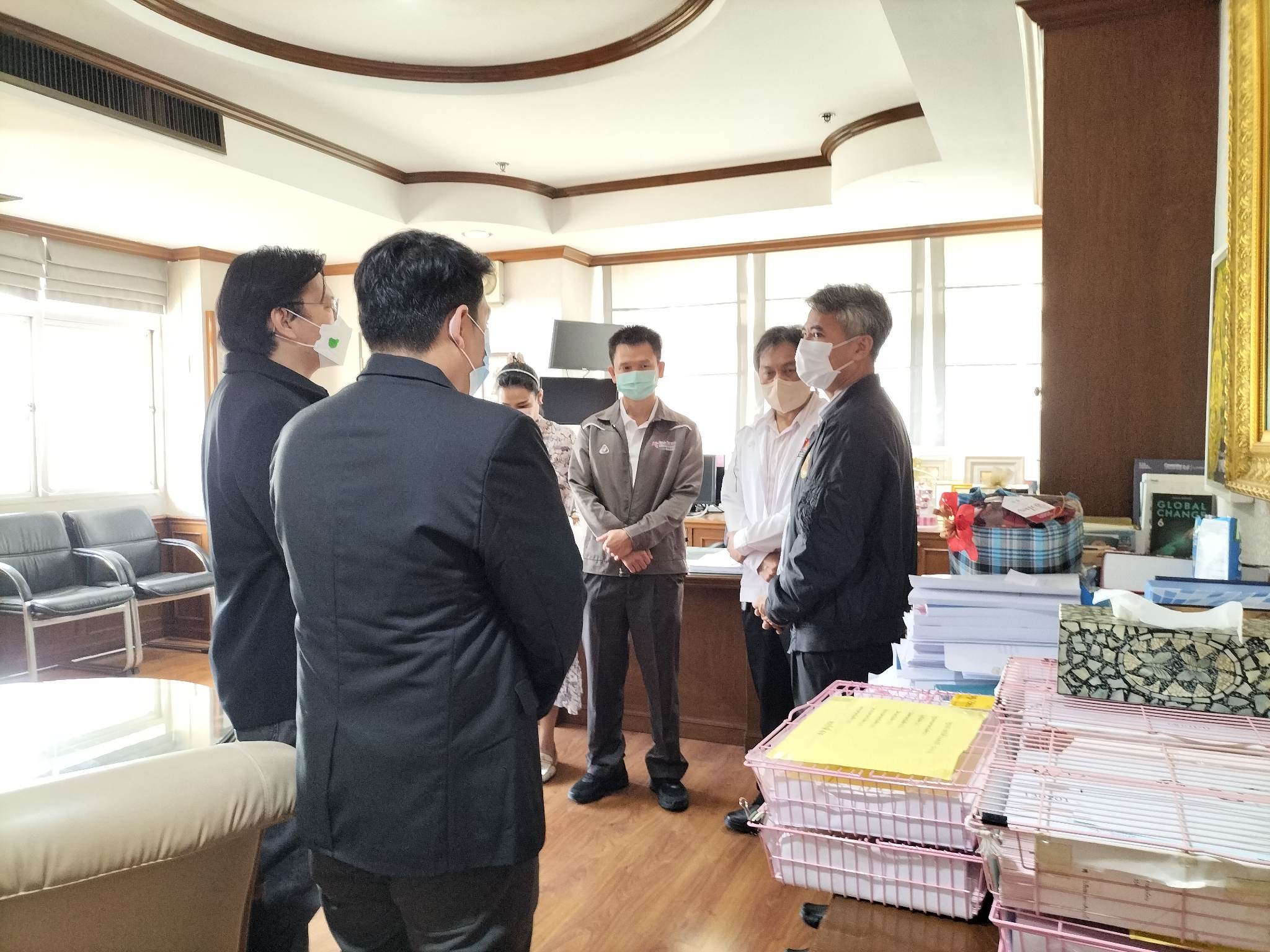 ทีมผู้บริหารคณะ เข้าพบผู้บริหารภายในมหาวิทยาลัยราชภัฏนครปฐม เนื่องในโอกาสส่งท้ายปีเก่าต้อนรับปีใหม่ 2566