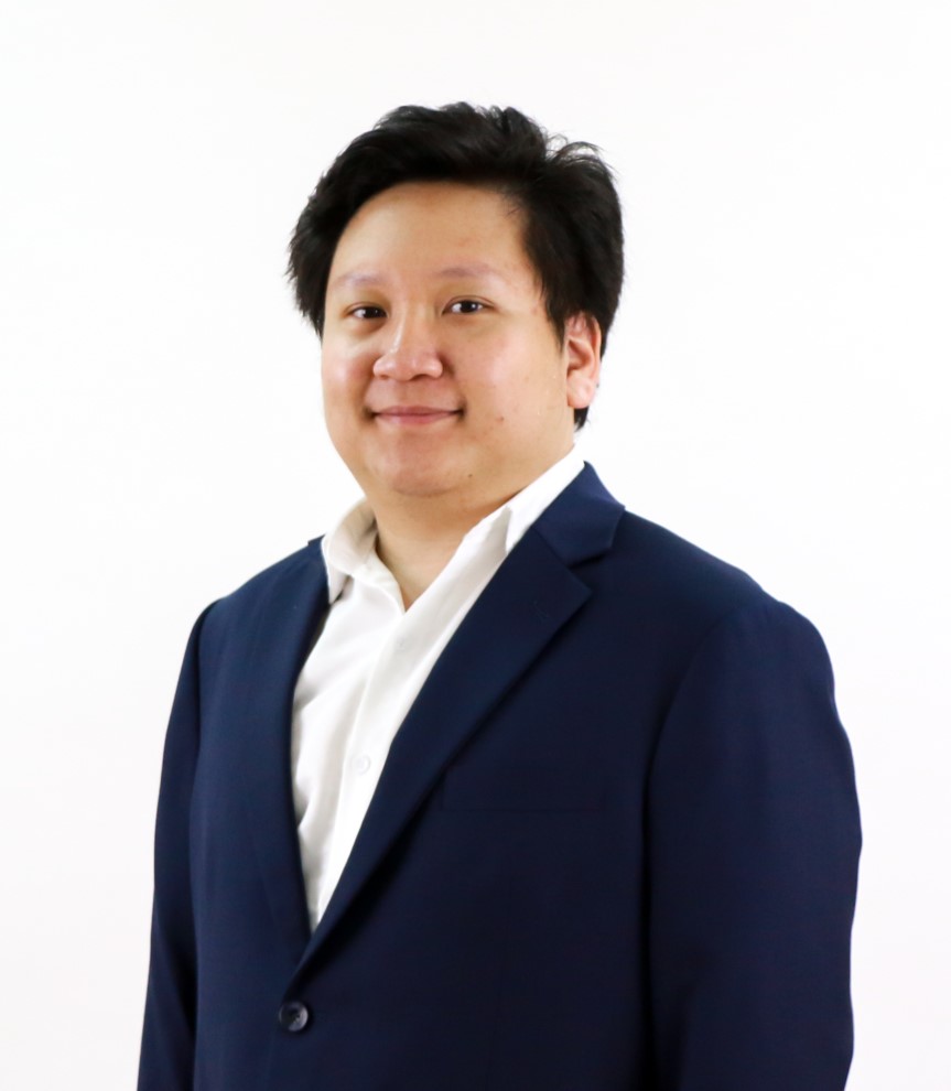 ผศ.ดร.ปิยะชาติ มีจิตรไพศาล