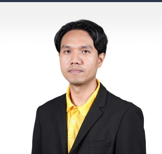 อาจารย์อดุลย์  พัดวี